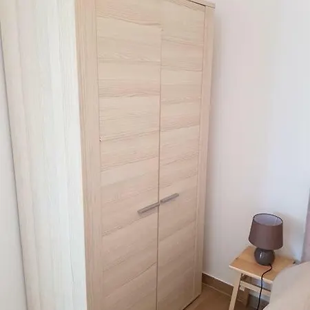 Talija * Podgorica
